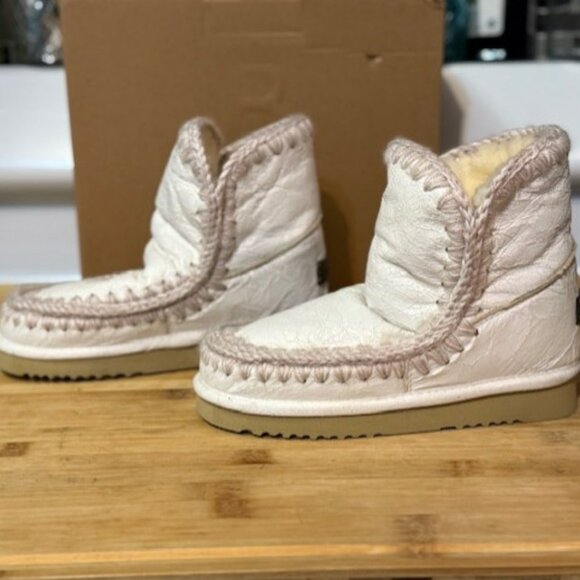Mou 18 White Sheepskin Boot - Picture 16 of 16